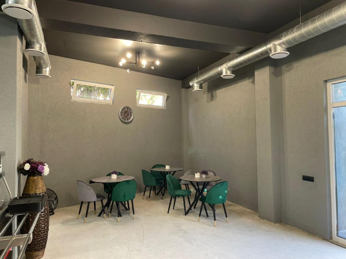 Gega Hotel Gagra Exterior foto